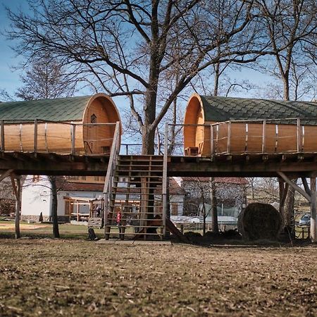 Viking Houses Strnadovsky Mlyn Jesenice  ภายนอก รูปภาพ